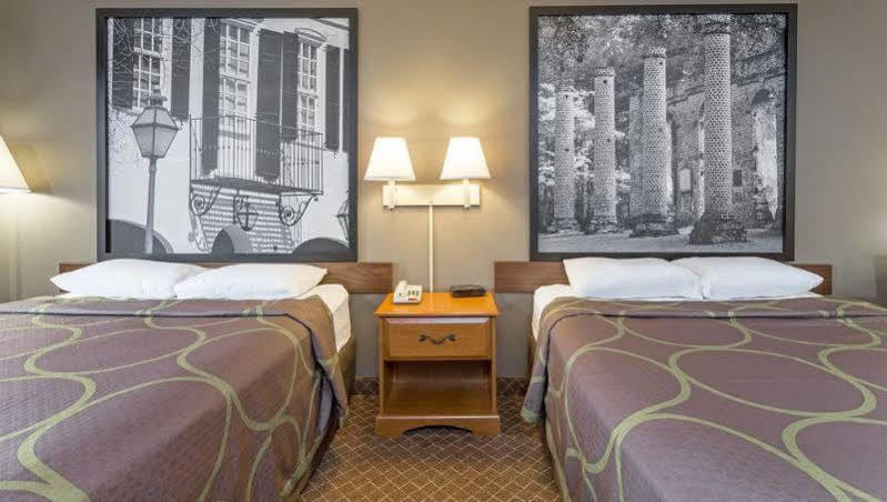 Hotel Super 8 By Wyndham Orangeburg Exterior foto